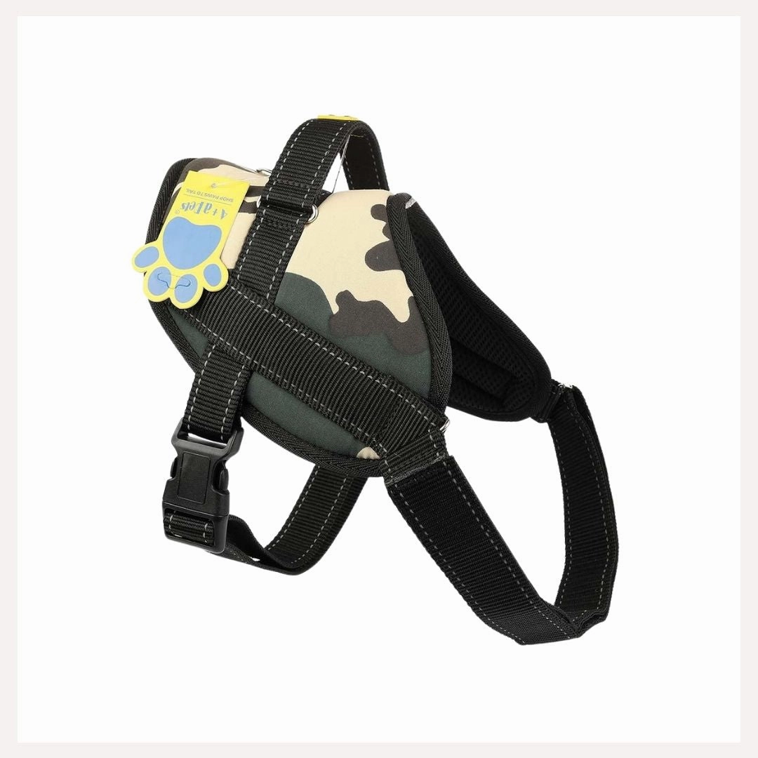 A a Pets' No Pull Escape Proof Reflective Vest Harness for Dogs
