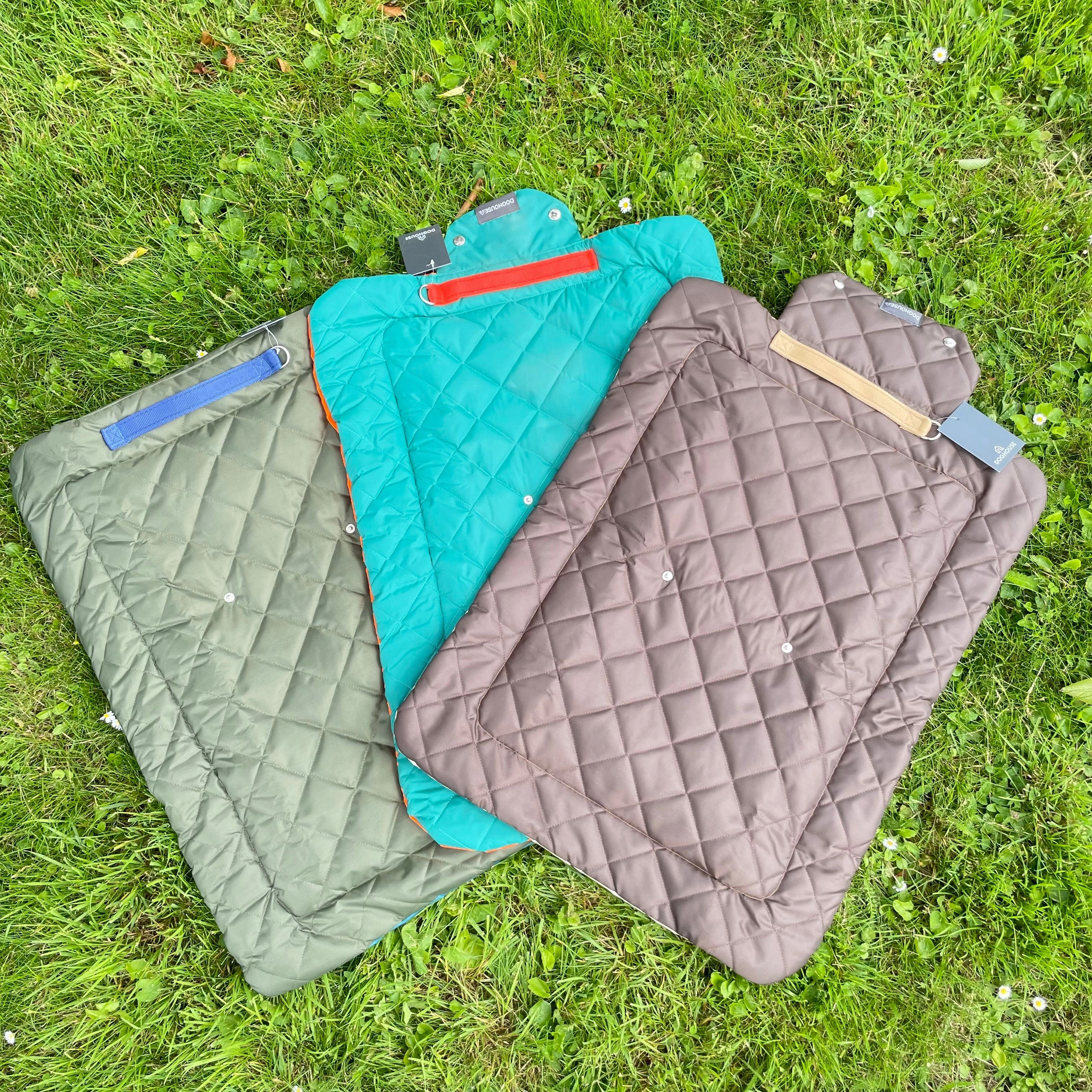 Doghouse Waterproof Pet Settle Mat