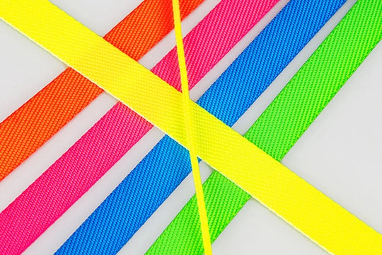 Flexi Extending Dog Lead New Neon Tape 5m Medium