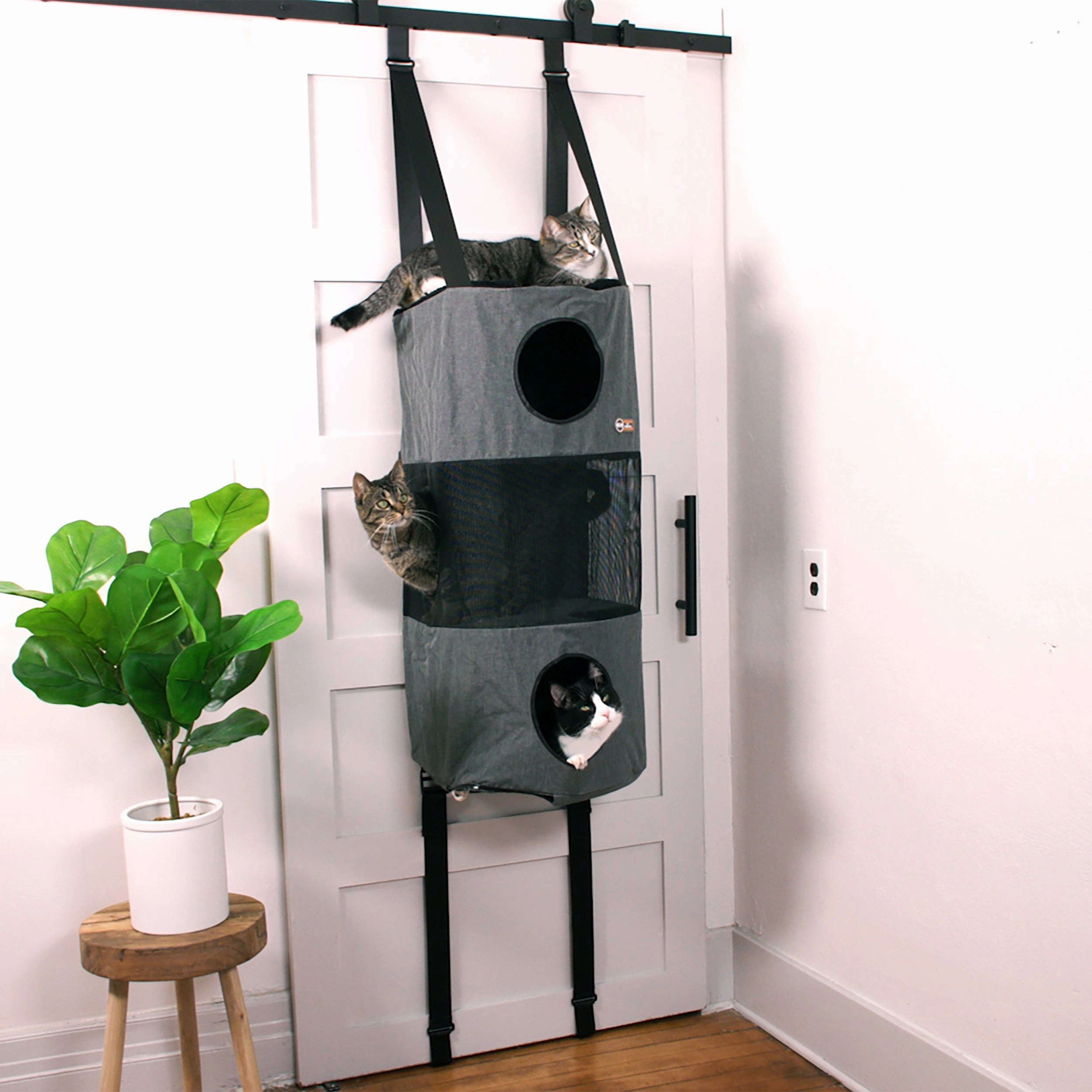 K&H Hangin?? Cat Condo / Hangin?? High Rise Cat Tree
