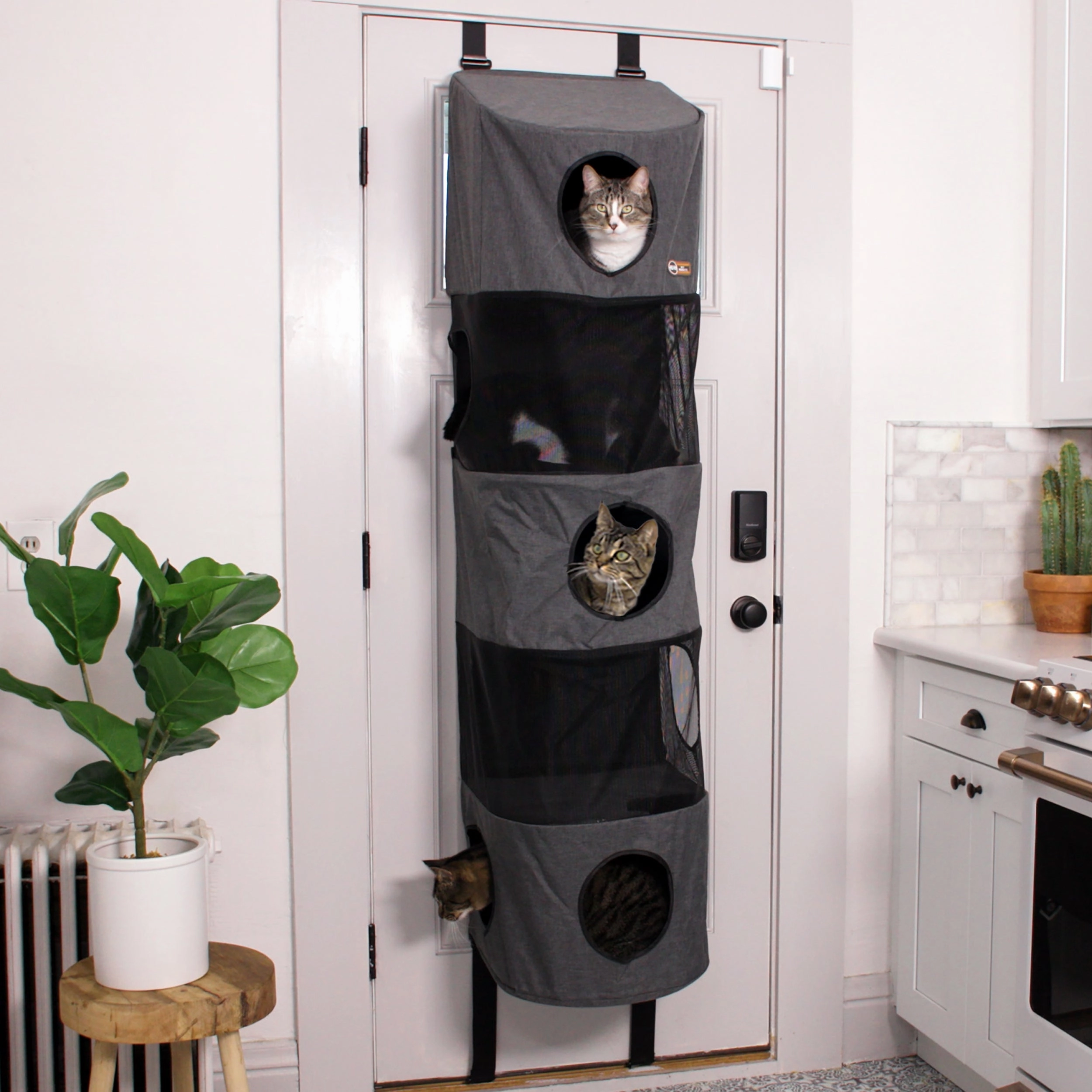 K&H Hangin?? Cat Condo / Hangin?? High Rise Cat Tree