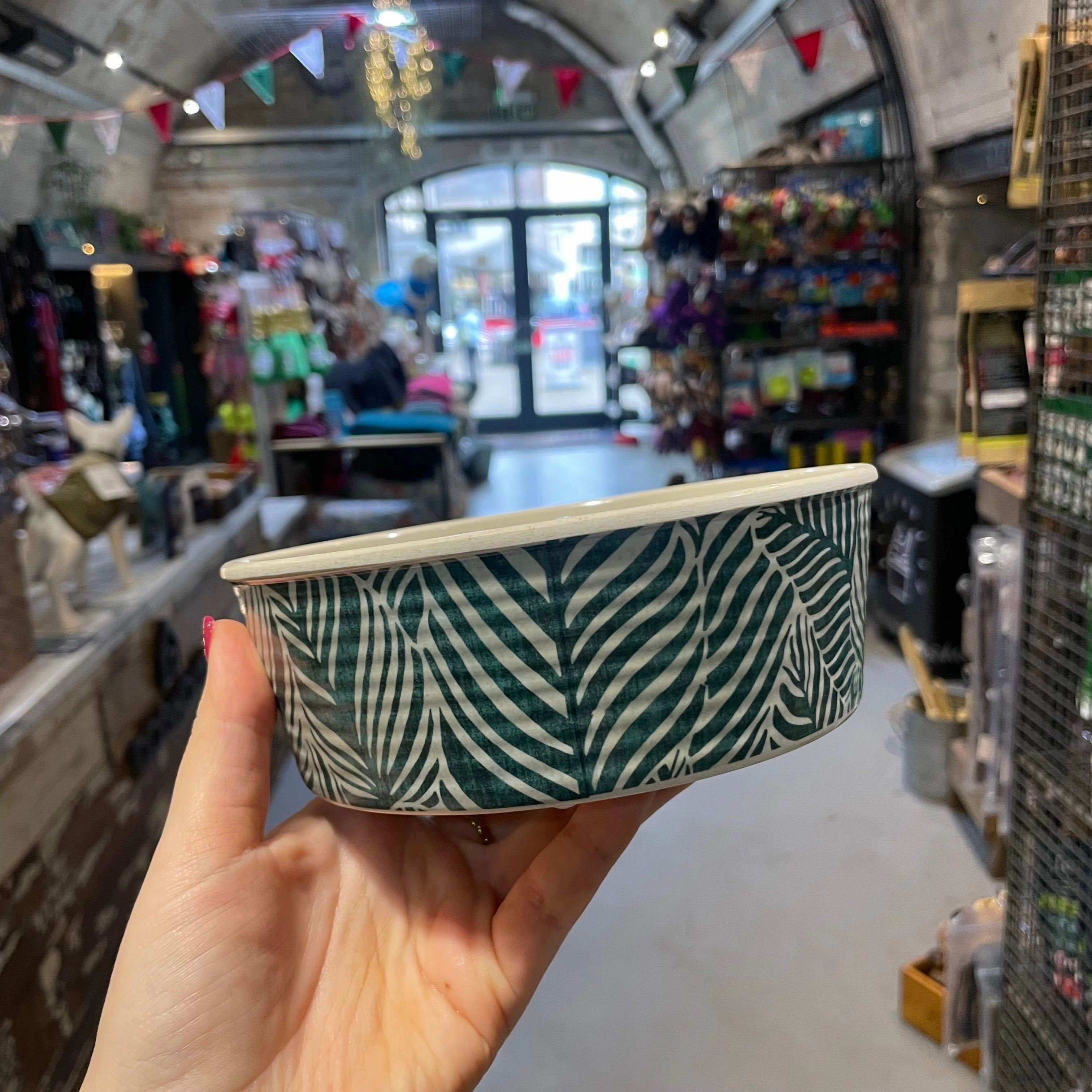 Safari Pet Bowl