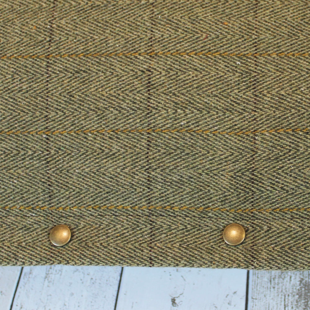 Tweed Pad Bed